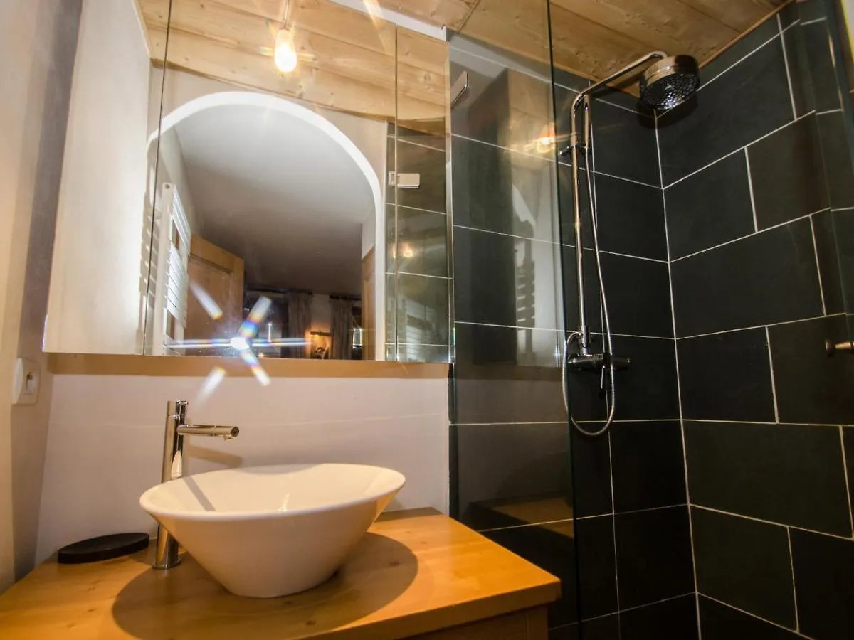 Appartement De Standing Avec Balcon Et Wifi A Chamonix - Fr-1-343-176